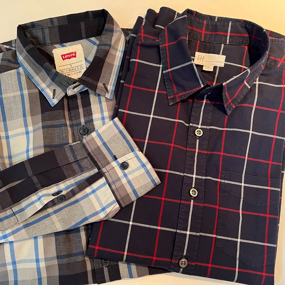 Levi’s & Gap  Button Down Dress Shirt!